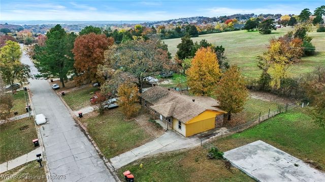 1905 28th Street, Van Buren, AR 72956