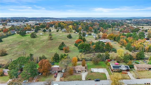 1905 28th Street, Van Buren, AR 72956