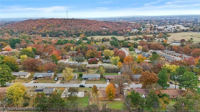 1905 28th Street, Van Buren, AR 72956