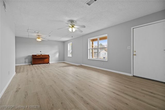 1905 28th Street, Van Buren, AR 72956