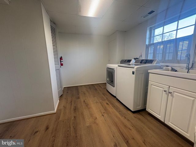 119 E PADONIA RD, Lutherville Timonium, MD 21093