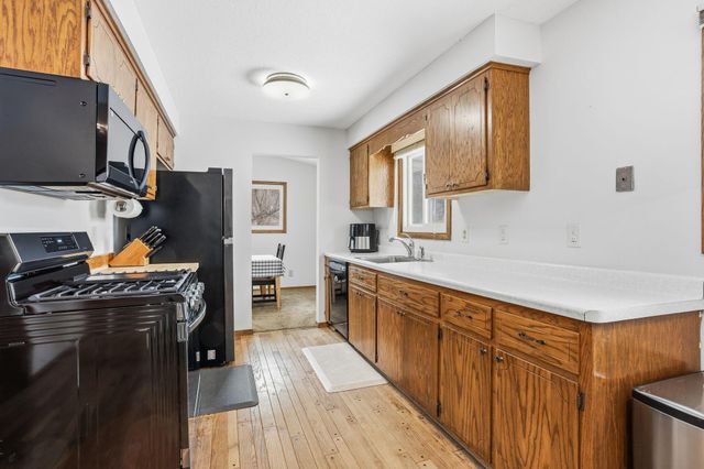 12921 James Avenue S, Burnsville, MN 55337