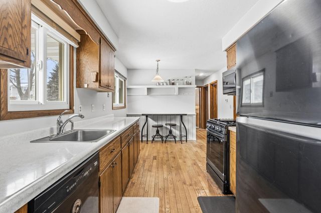 12921 James Avenue S, Burnsville, MN 55337