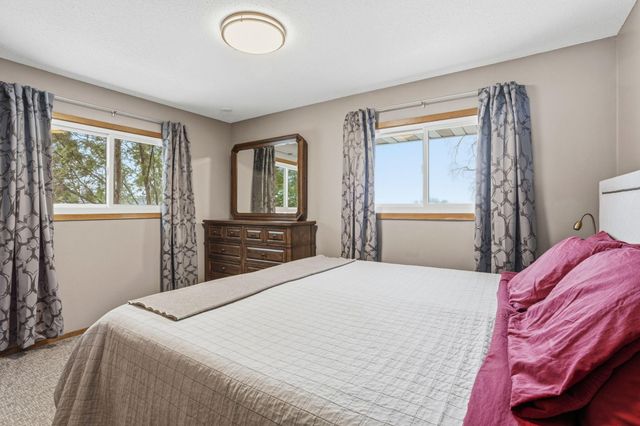 12921 James Avenue S, Burnsville, MN 55337