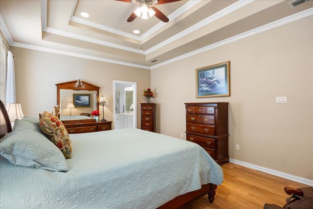 2101 W Emerald Bend Court, Granbury, TX 76049