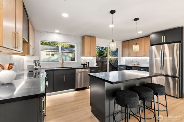 5310 144th Place SW, Edmonds, WA 98026