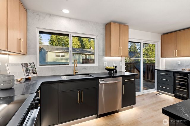 5310 144th Place SW, Edmonds, WA 98026