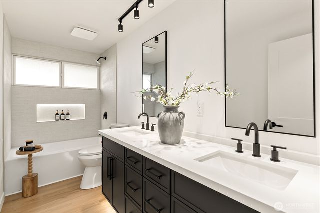 5310 144th Place SW, Edmonds, WA 98026