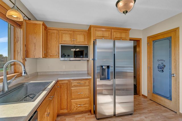 1757 Trentwood Drive, Sartell, MN 56377