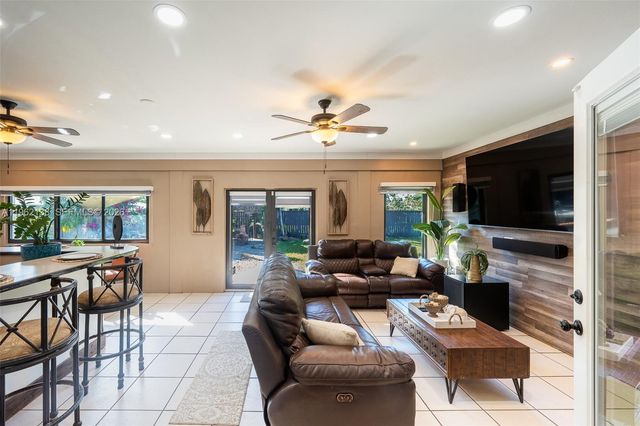 1760 NW 12th Ave, Homestead, FL 33030