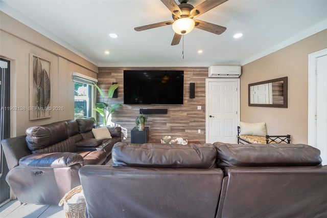 1760 NW 12th Ave, Homestead, FL 33030