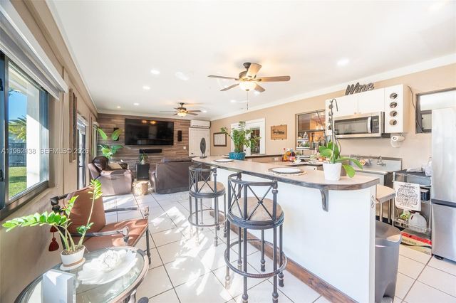 1760 NW 12th Ave, Homestead, FL 33030