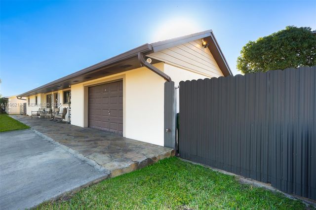 1760 NW 12th Ave, Homestead, FL 33030