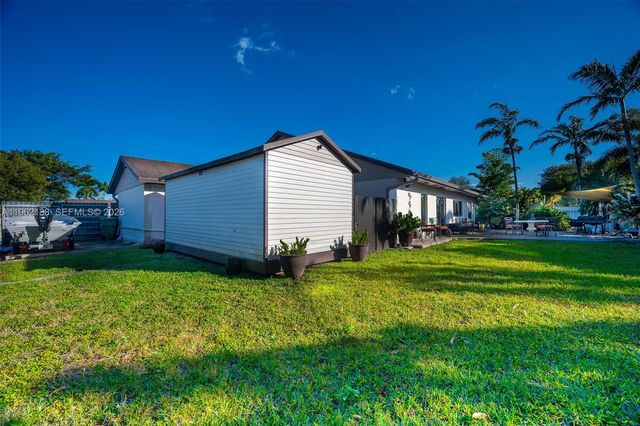 1760 NW 12th Ave, Homestead, FL 33030