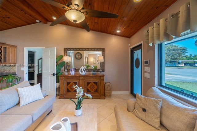 1760 NW 12th Ave, Homestead, FL 33030