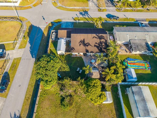 1760 NW 12th Ave, Homestead, FL 33030