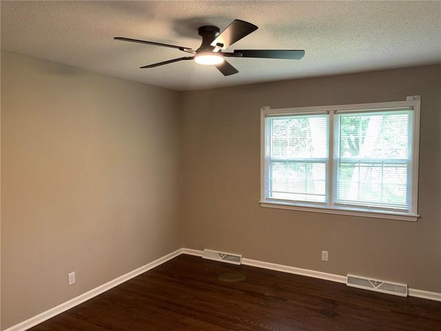 7316 N Avalon Street, Kansas City, MO 64152
