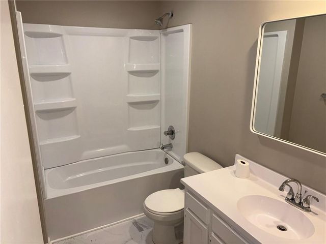 7316 N Avalon Street, Kansas City, MO 64152