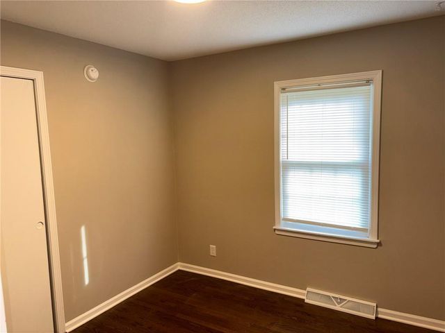 7316 N Avalon Street, Kansas City, MO 64152