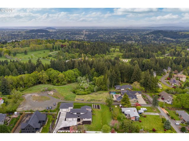 9431 Se RIDGECREST Ct, Happy Valley, OR 97086
