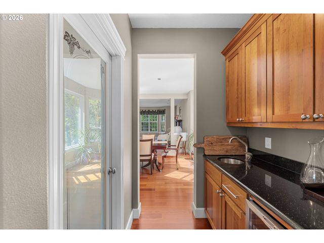 22211 S BIG CEDAR Ln, Beavercreek, OR 97004