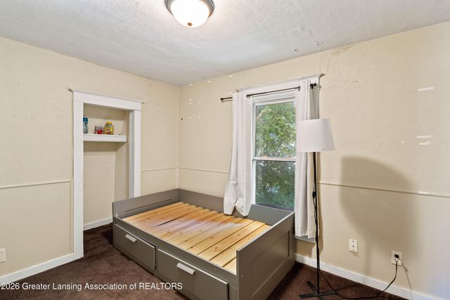 1438 Roosevelt Avenue, Lansing, MI 48915