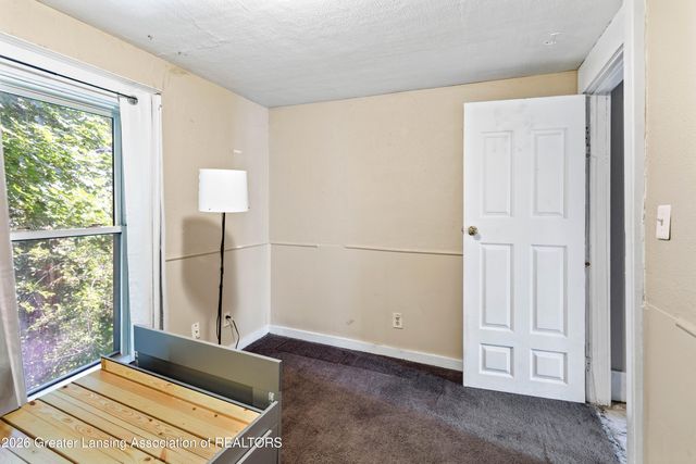 1438 Roosevelt Avenue, Lansing, MI 48915