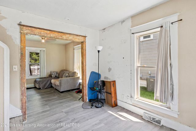 1438 Roosevelt Avenue, Lansing, MI 48915