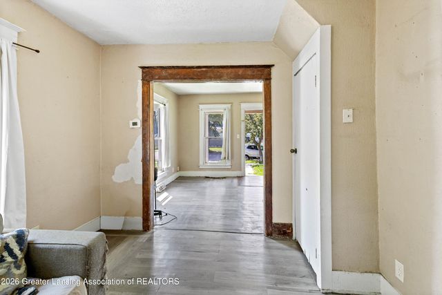 1438 Roosevelt Avenue, Lansing, MI 48915