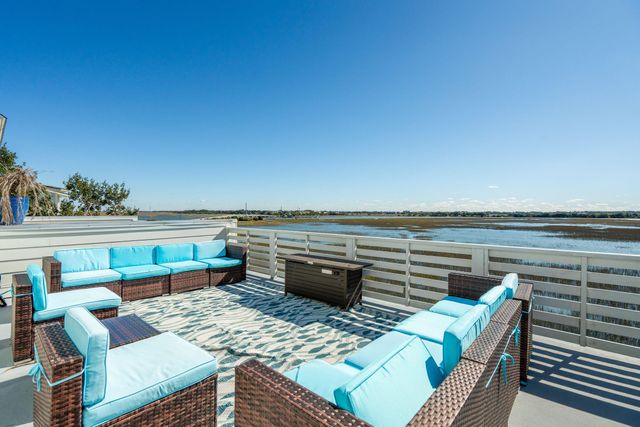 2135 Tides End Road, Charleston, SC 29412
