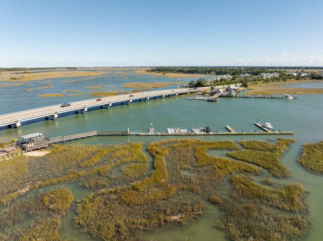 2135 Tides End Road, Charleston, SC 29412
