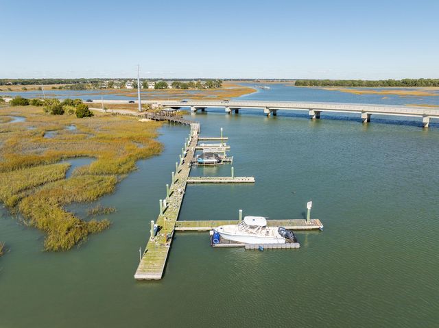 2135 Tides End Road, Charleston, SC 29412