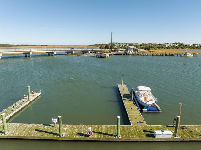 2135 Tides End Road, Charleston, SC 29412