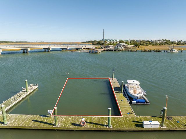 2135 Tides End Road, Charleston, SC 29412