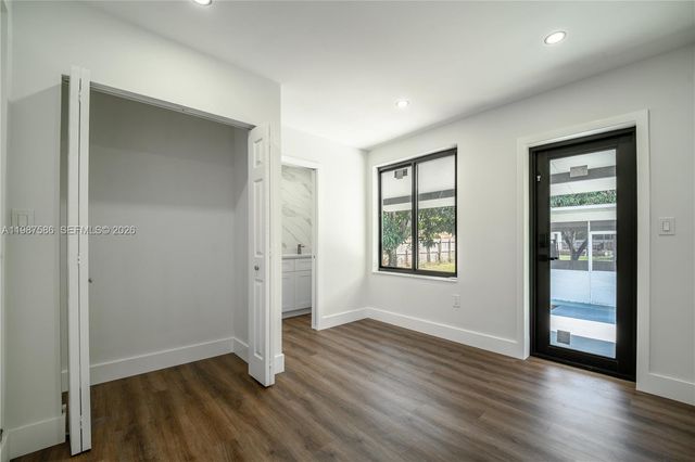 220 NW 144th St, Miami, FL 33168