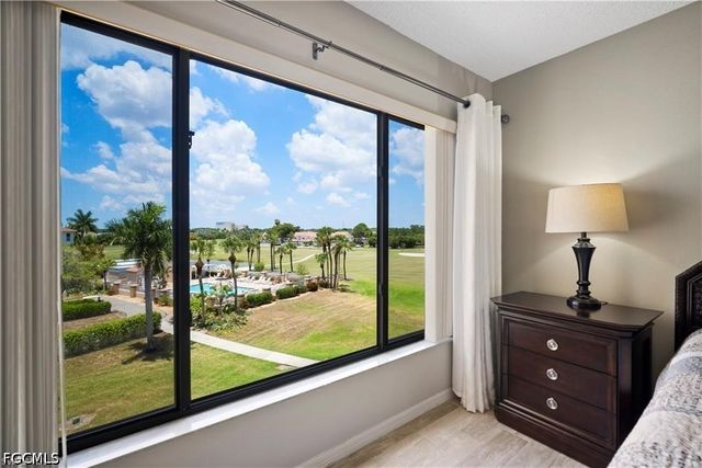 7430 Lake Breeze DR 402, Fort Myers, FL 33907