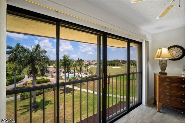 7430 Lake Breeze DR 402, Fort Myers, FL 33907
