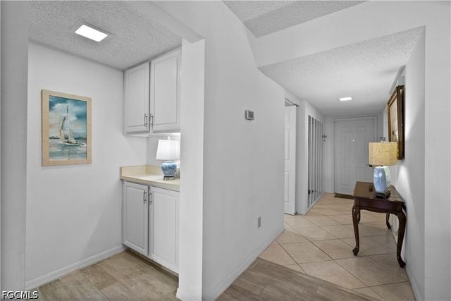 7430 Lake Breeze DR 402, Fort Myers, FL 33907