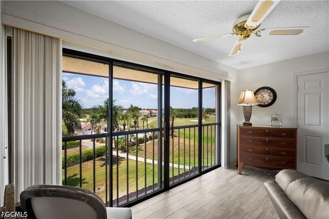 7430 Lake Breeze DR 402, Fort Myers, FL 33907