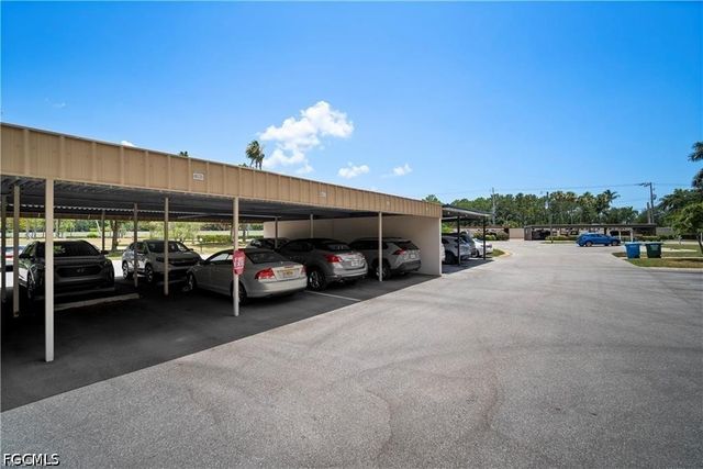 7430 Lake Breeze DR 402, Fort Myers, FL 33907