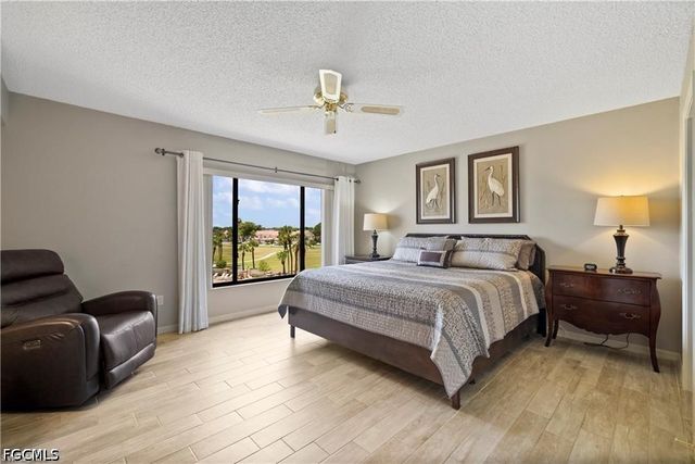 7430 Lake Breeze DR 402, Fort Myers, FL 33907