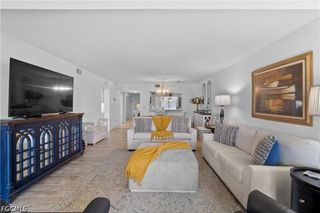 7430 Lake Breeze DR 402, Fort Myers, FL 33907