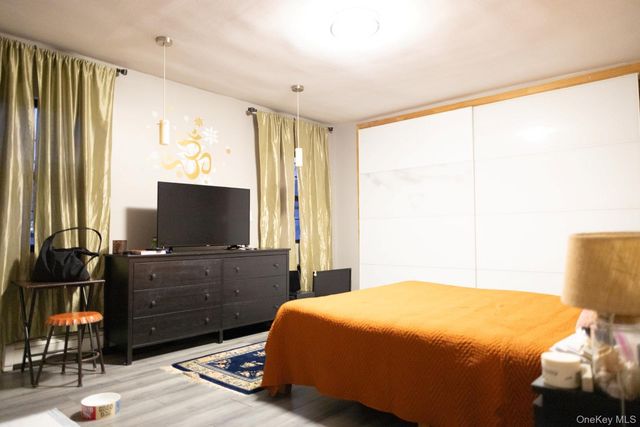 55-08 32nd Avenue, Woodside, NY 11377