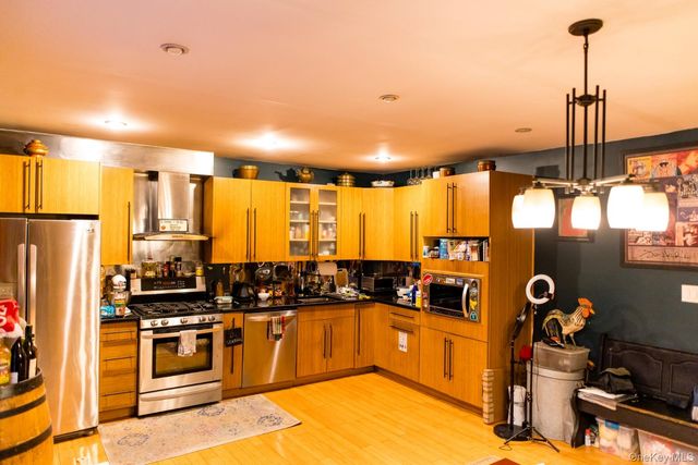 55-08 32nd Avenue, Woodside, NY 11377