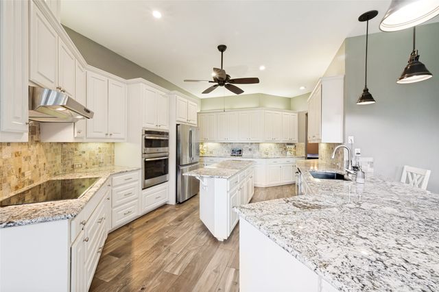 341 Onyx Drive, Oak Point, TX 75068