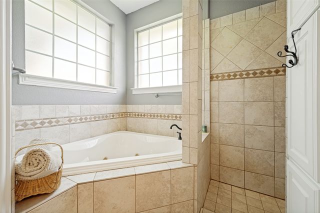 341 Onyx Drive, Oak Point, TX 75068