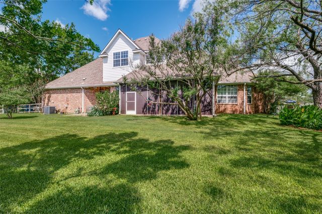 341 Onyx Drive, Oak Point, TX 75068