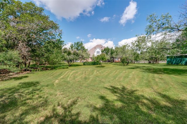 341 Onyx Drive, Oak Point, TX 75068