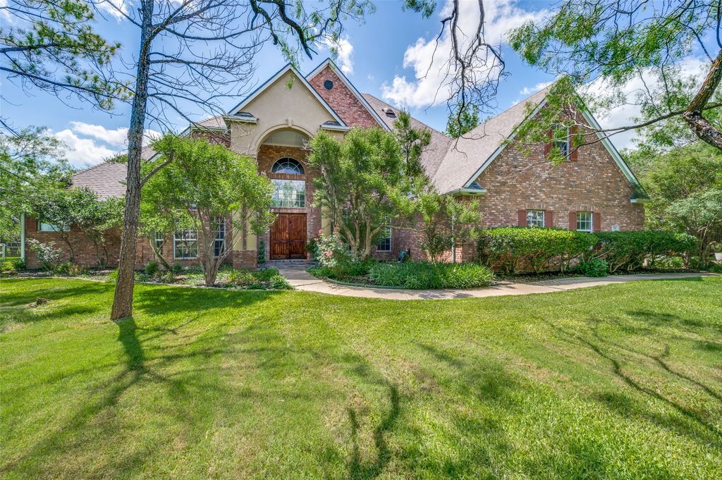 341 Onyx Drive, Oak Point, TX 75068