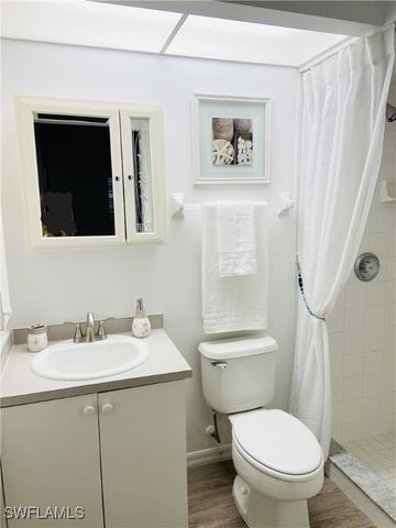 2207 SE 8th AVE, Cape Coral, FL 33990